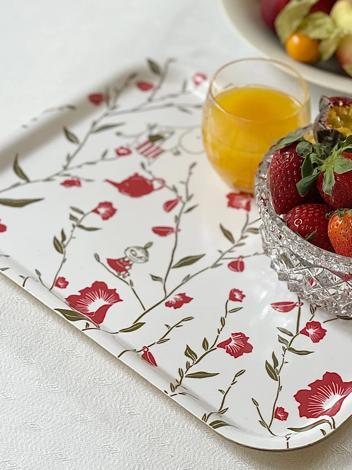 Opto Design Mumi Flower Teaparty bakke 27x20 cm blomster