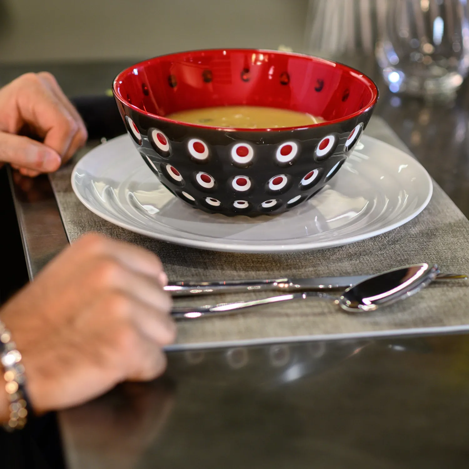 Guzzini Le Murrine skål 25 cm sort hvid rød