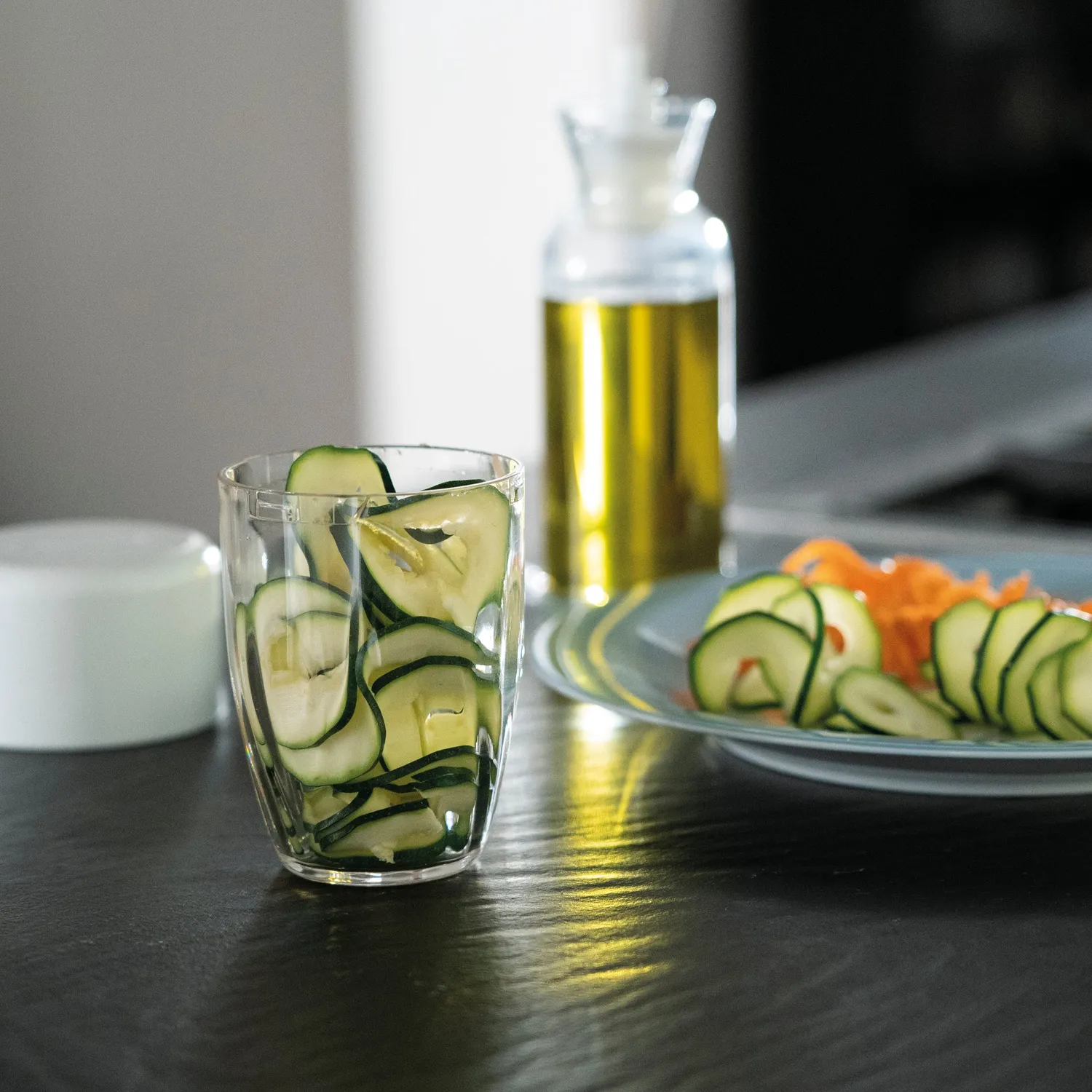 Guzzini Spiralize&Go manuel spiralskærer med beholder