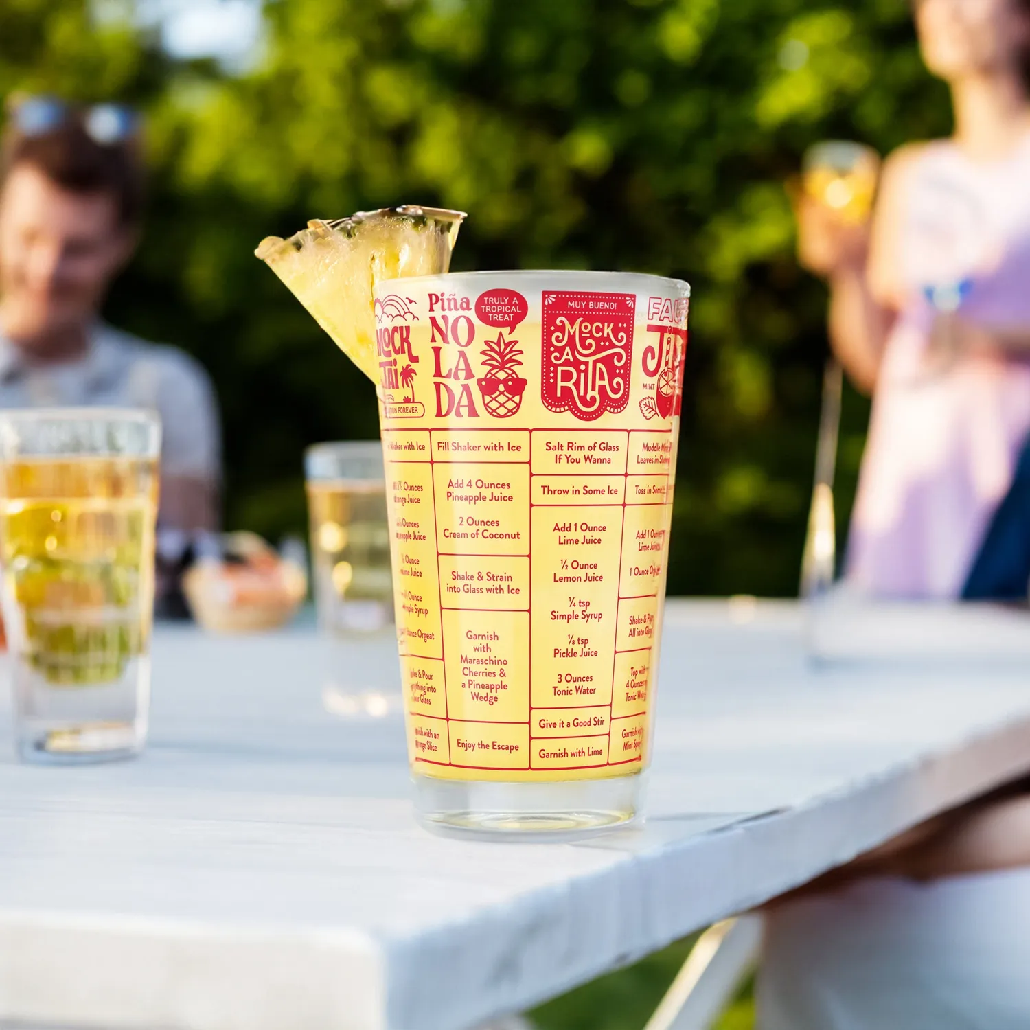 Fred Good Measure Mocktails måleglas 16 oz opskrift