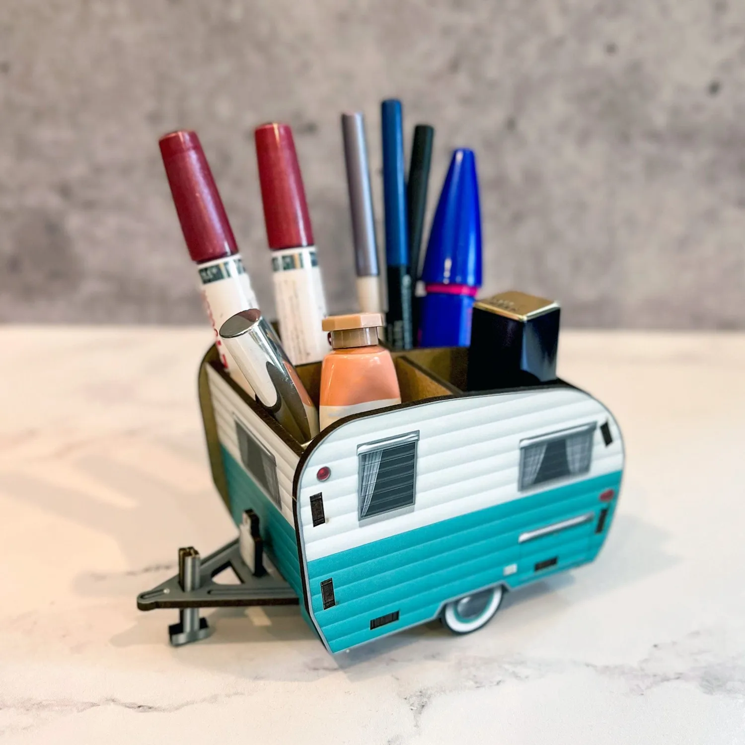Fred Happy Camper penneholder MDF autocamper
