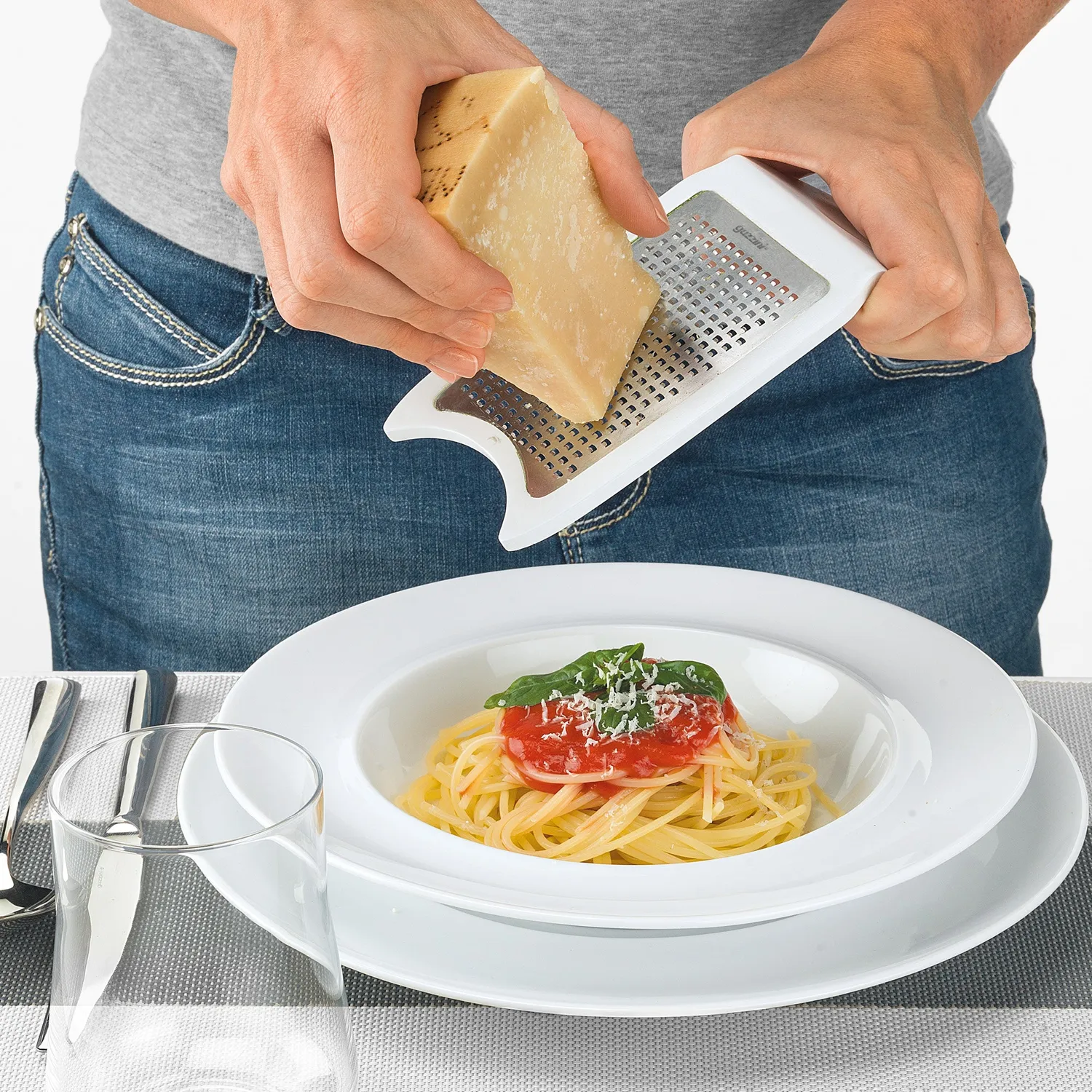Guzzini Grate&Store rivejern med beholder og låg