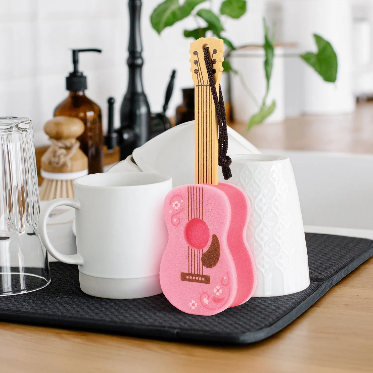 Fred Dolly Guitar flaskesvamp pink med skaft