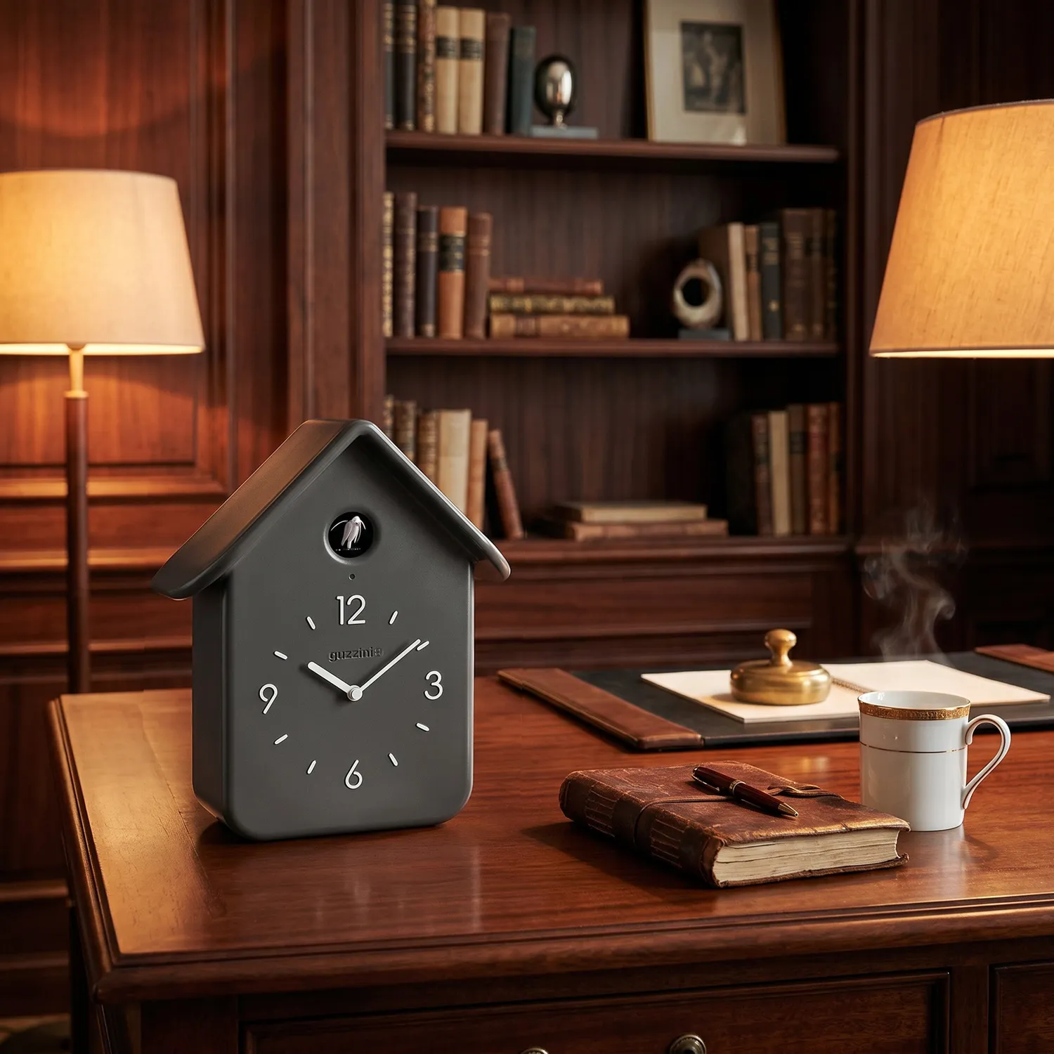 Guzzini Home QQ gøgeur med pendul koksgrå